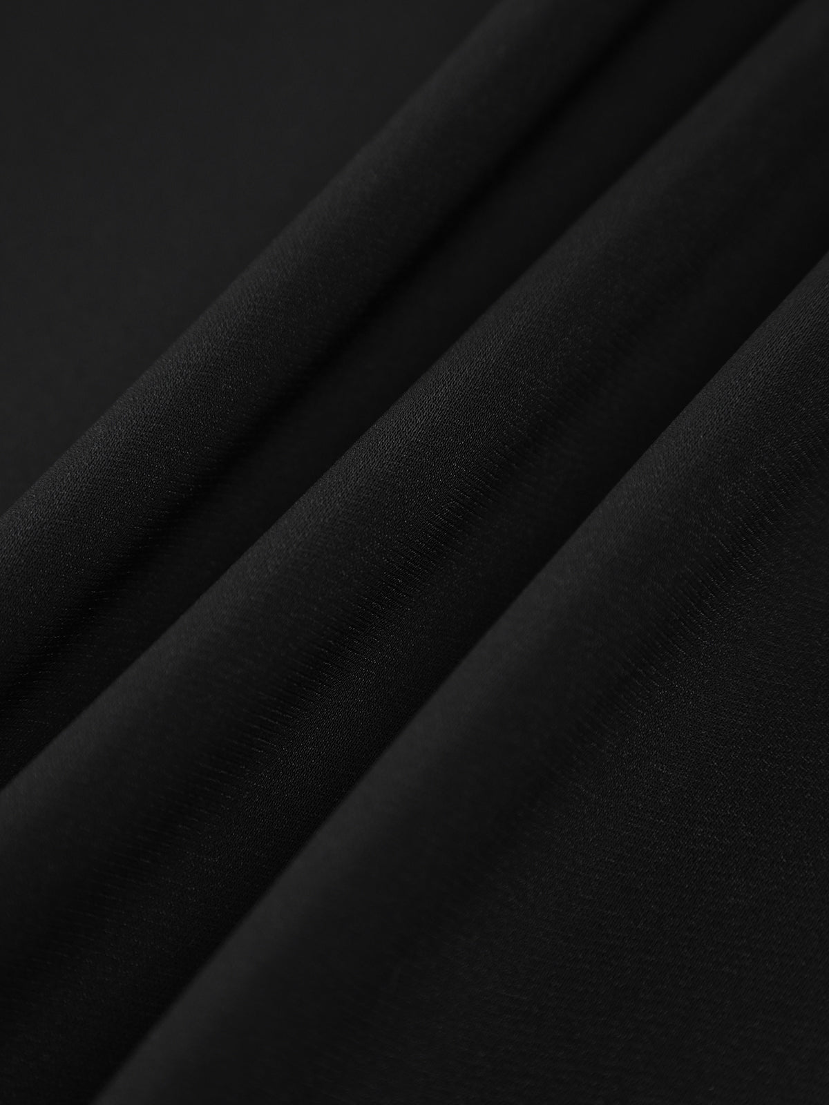 Şifon Düşük Kesim V Yaka Pileli Fermuarlı Mini Elbise