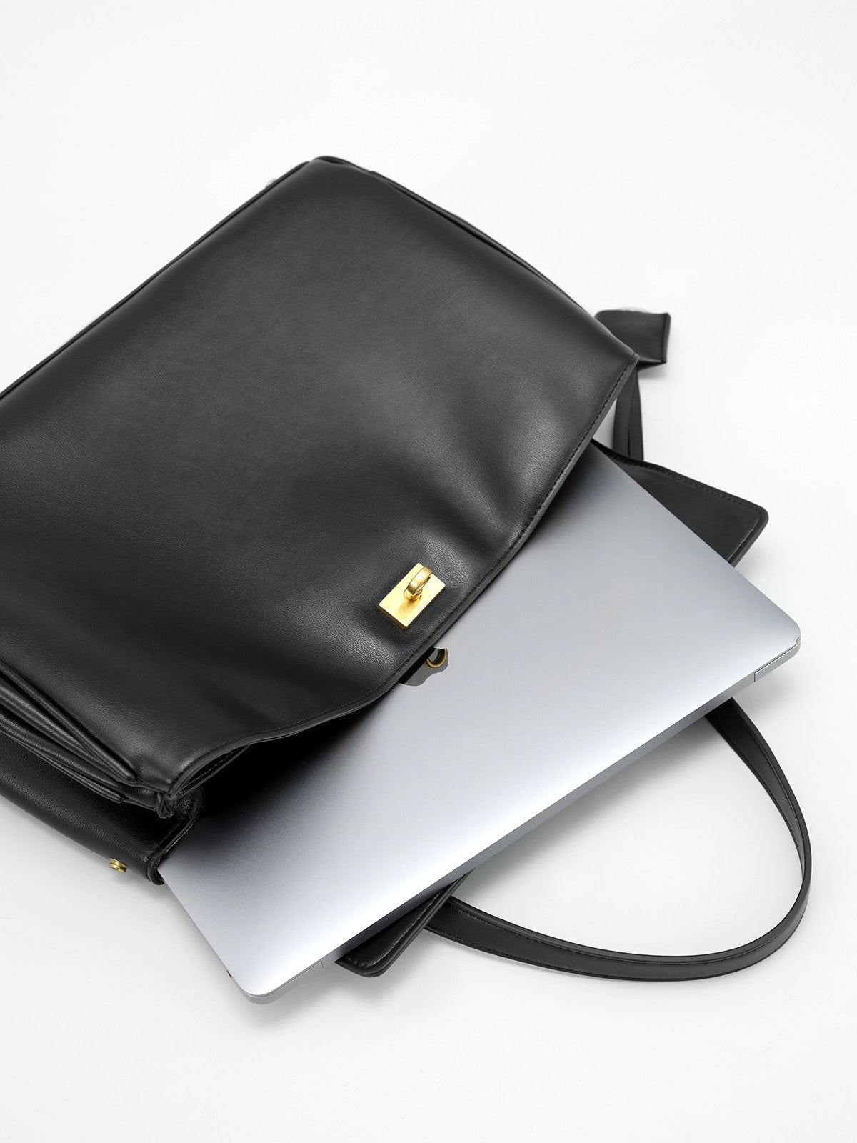 Büyük Kapasiteli Seyahat Çantası