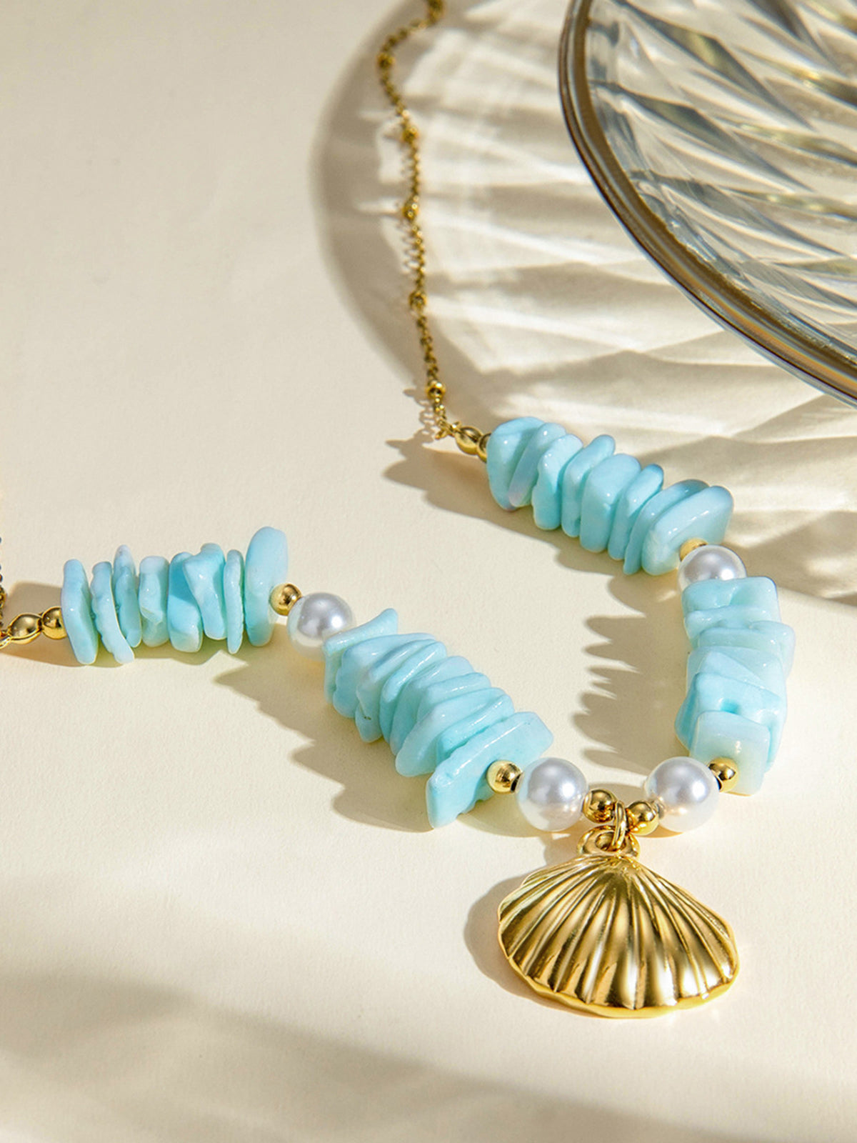 Nane Yeşili İnci Kabuk Kolye