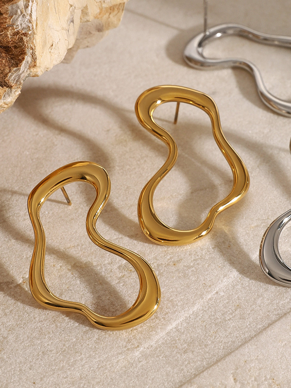 Düzensiz Metal Küpeler