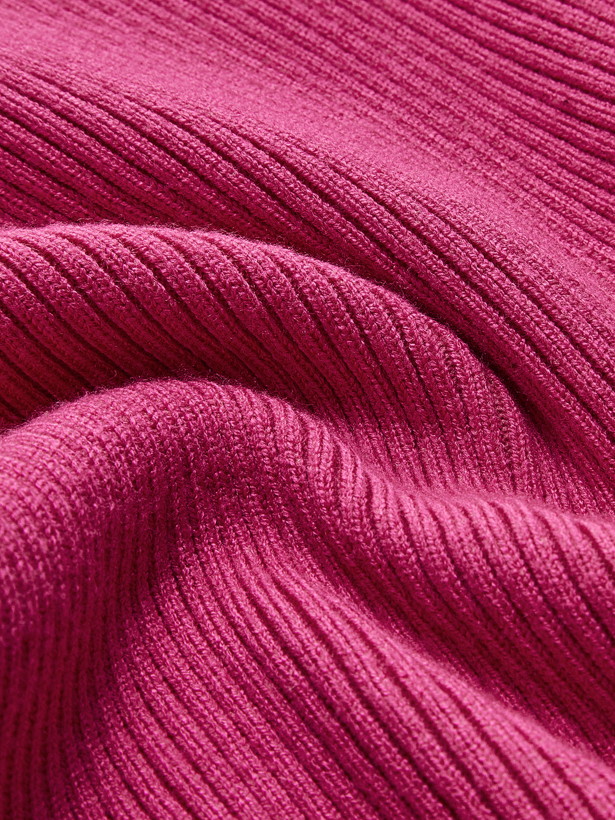 Kalp Şeklinde Kesikli İnce Örgü Üst