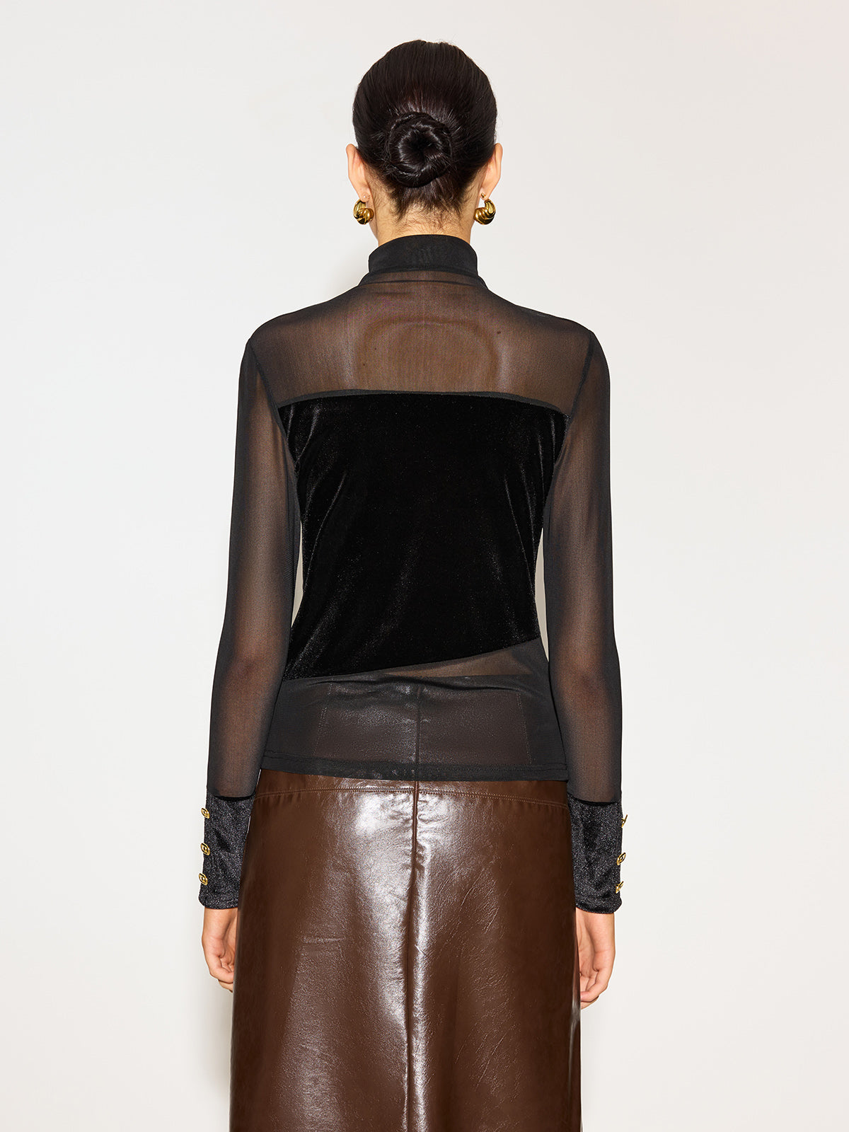 Yarı Şeffaf Dik Yaka Kesik File Detaylı Kadife Üst