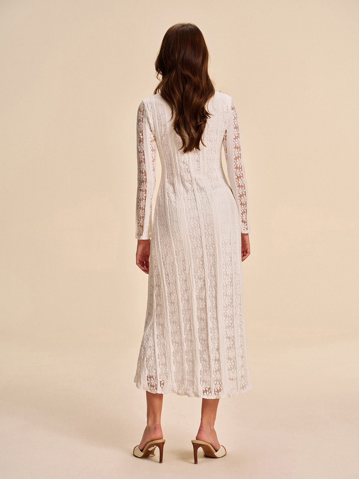 Kesik Detaylı Dantel Elbise