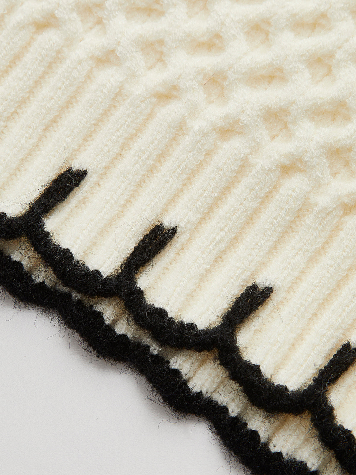 Kontrast Kesim Kolsuz Ribanalı Kazak Yelek