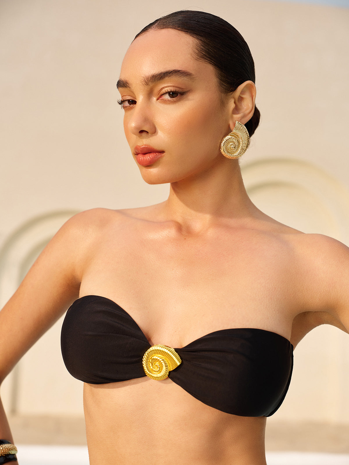 Altın Spiral Deniz Kabuğu Küpeler