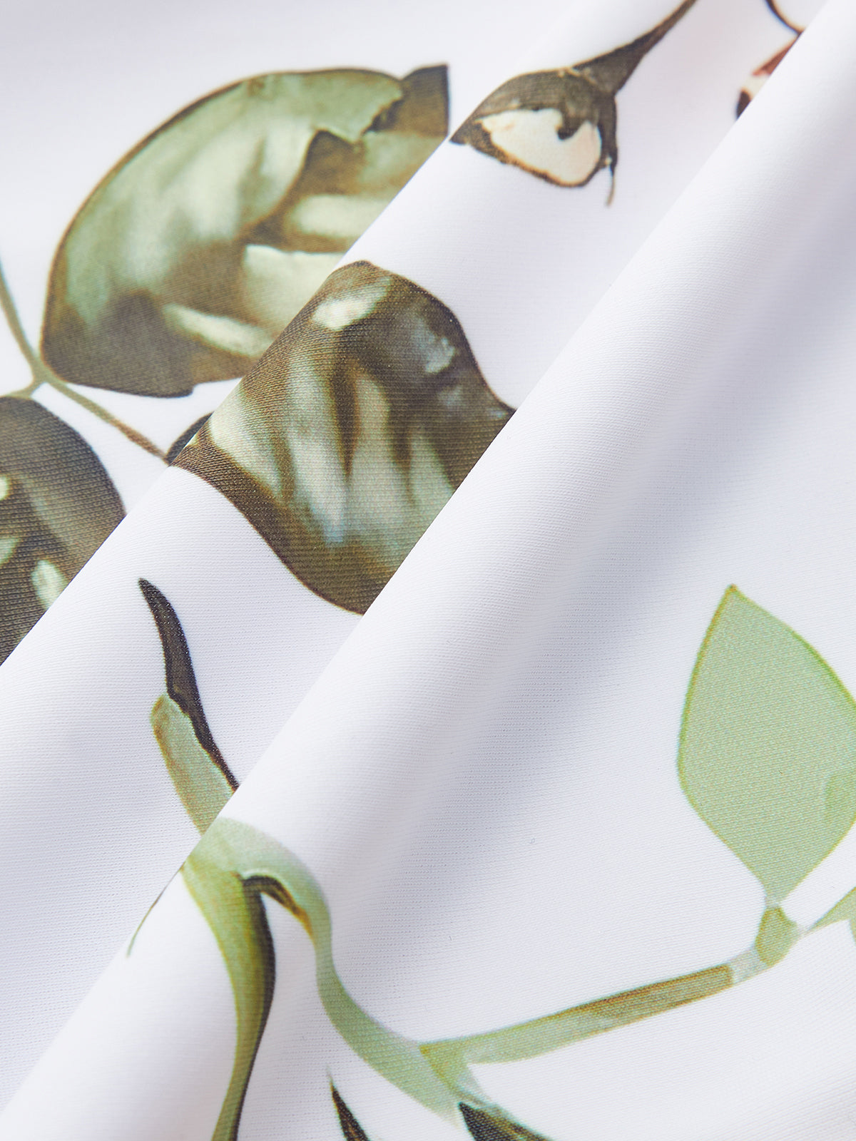 Çiçek Desenli Halka Kesimli Tek Parça Mayo