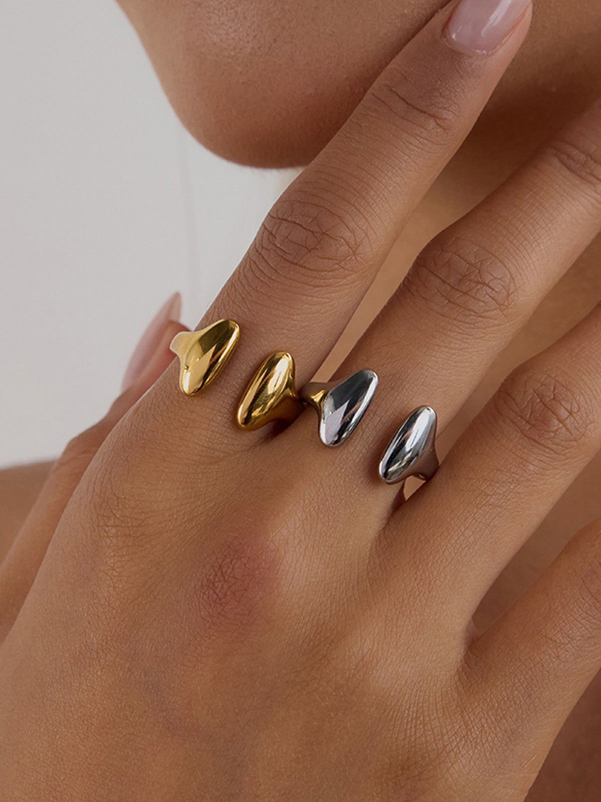 Heykelsi Açık Uçlu Yüzük