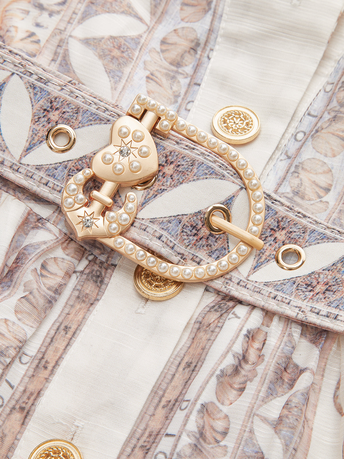 Kemerli Yarı Şeffaf Düğmeli Elbise