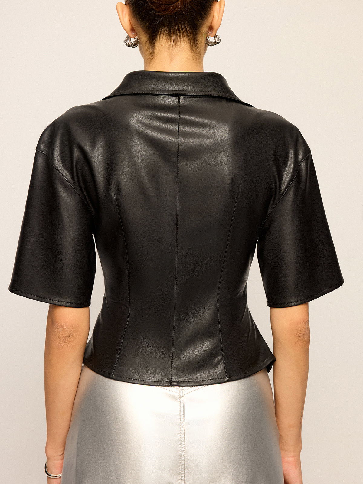 PU Deri Kısa Kollu Bükülmüş Bluz