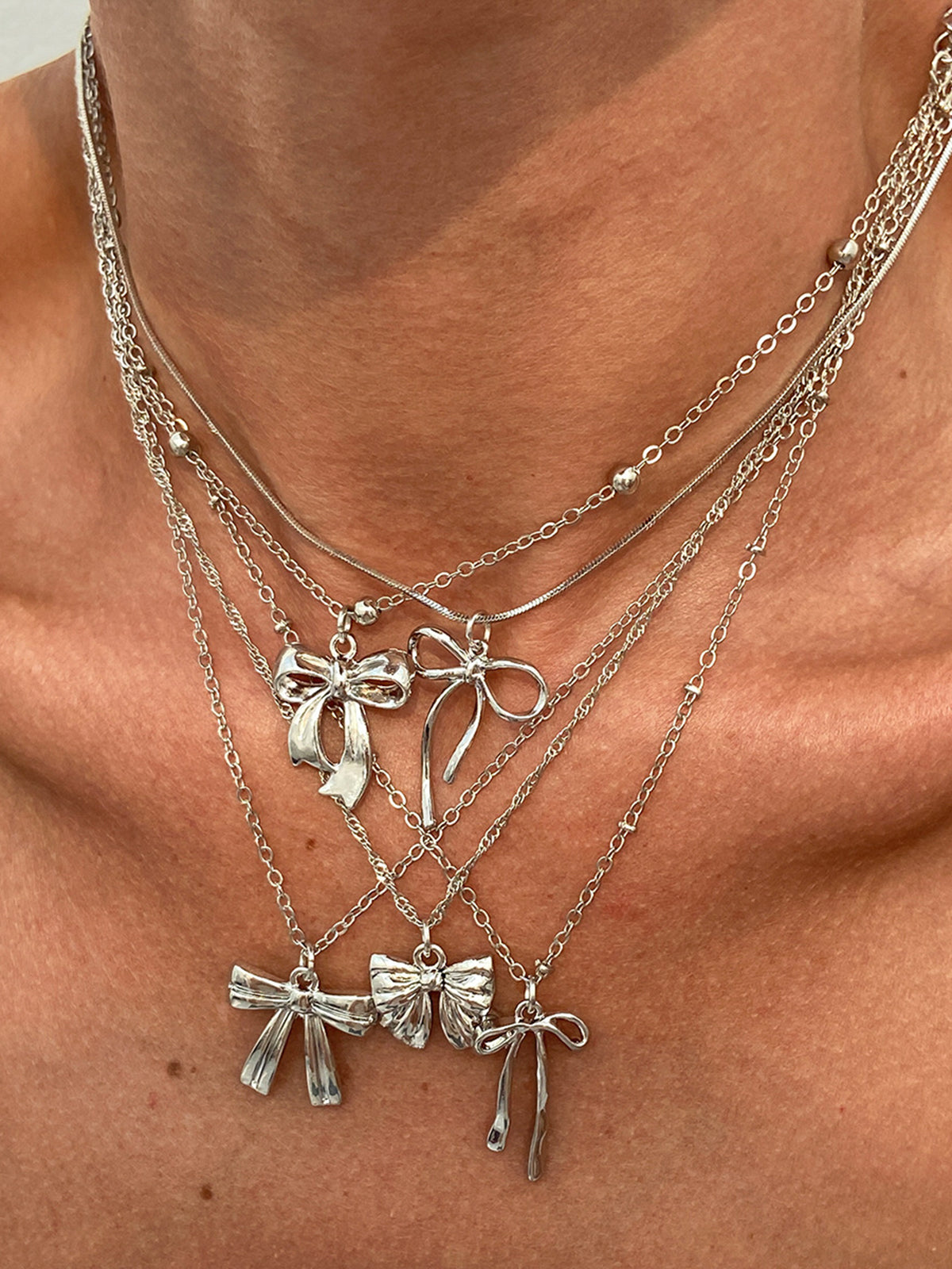 5 Parçalı Yaylı Charm Kolye Seti