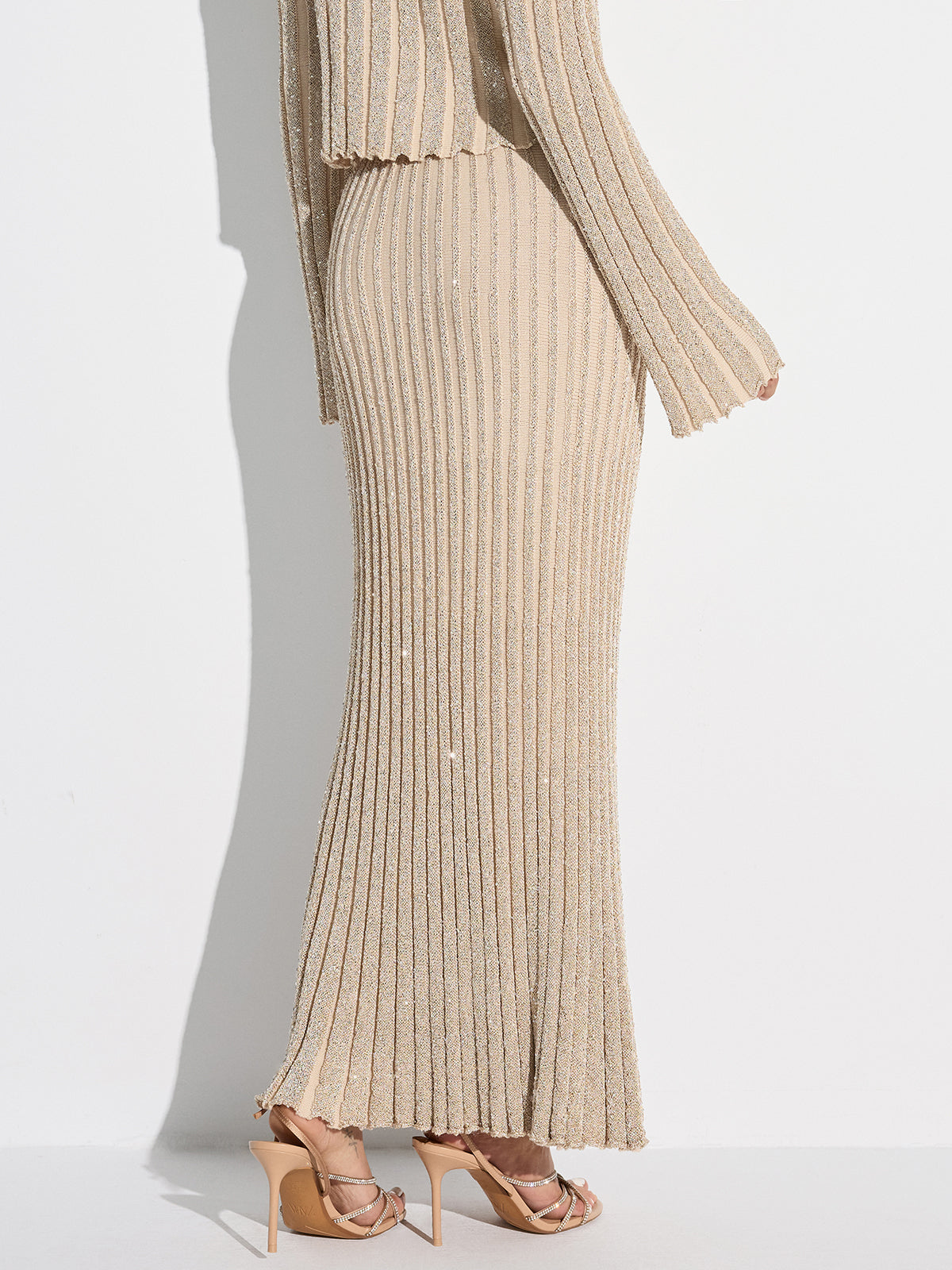 Simli Dokulu Üst ve Uzun Etek Takımı