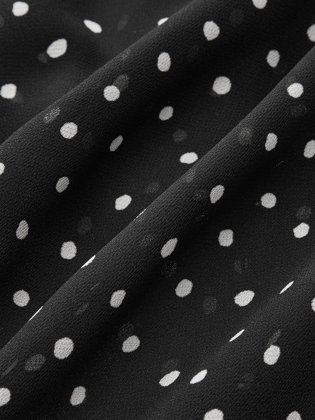 Fırfırlı Puantiyeli Şifon Gömlek