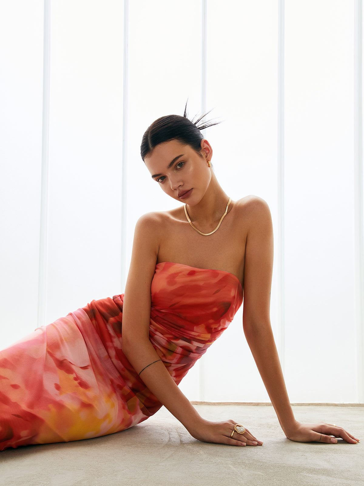 Yarı Şeffaf File Midi Tüp Elbise