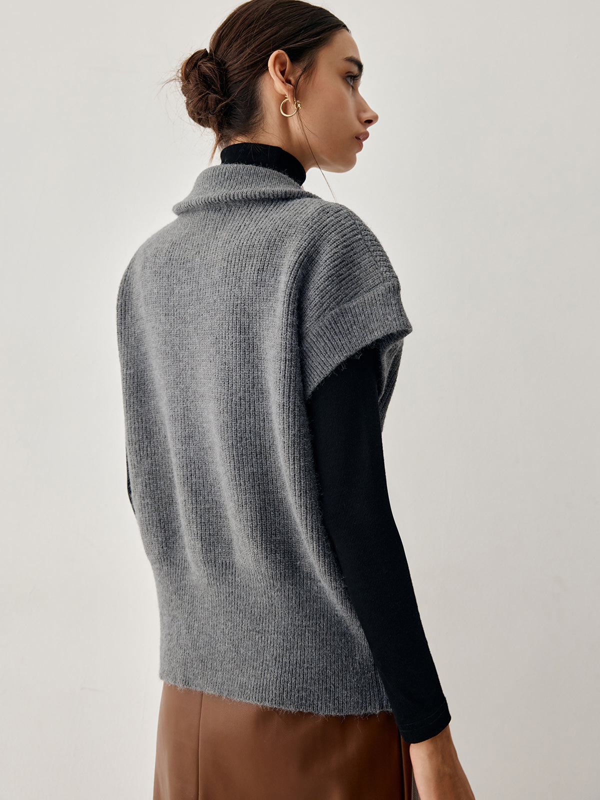 Açık Yaka Çift Fermuarlı Kavisli Hırka