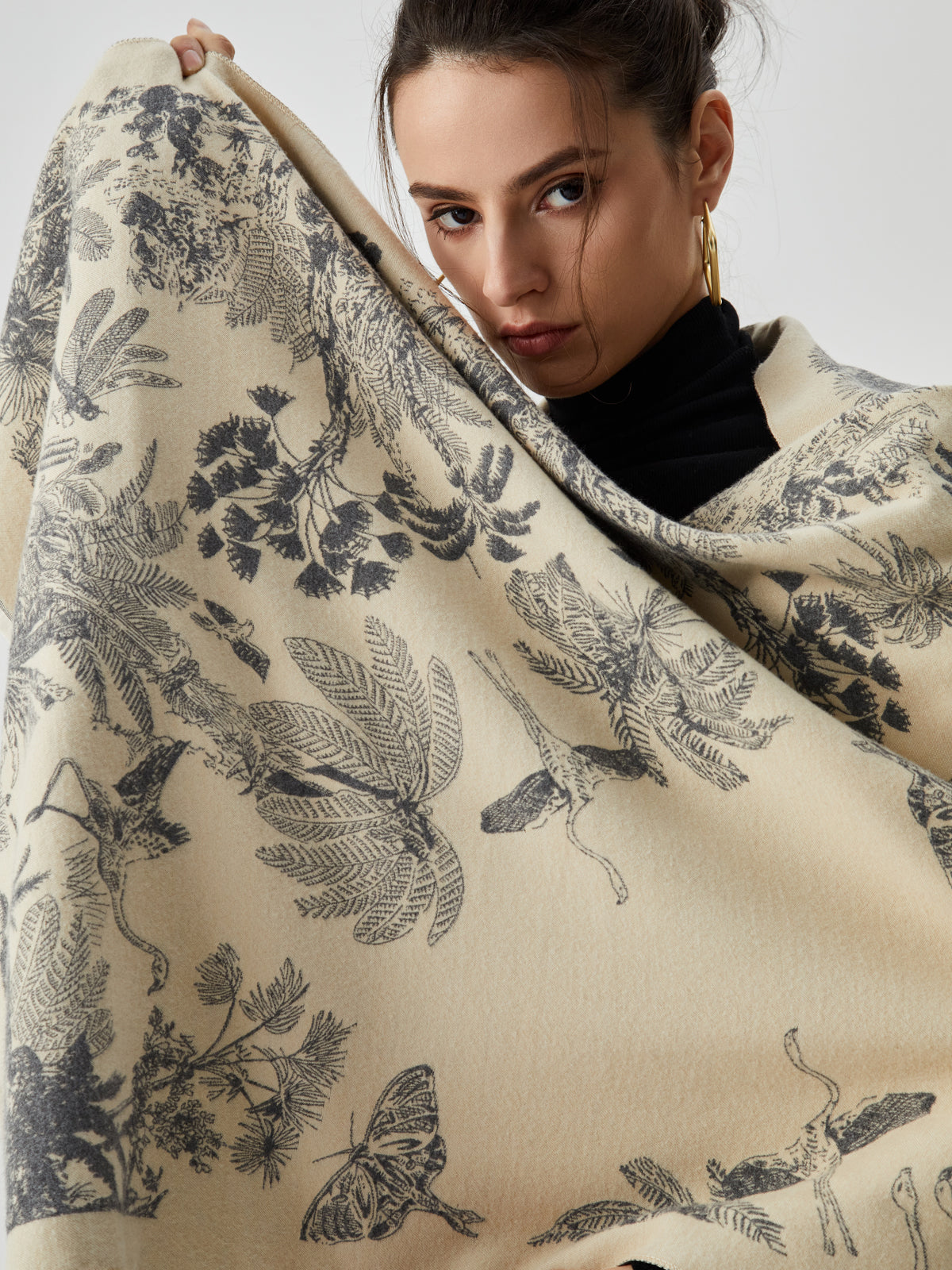 Çift Yüzlü Jakarlı Püsküllü Eşarp