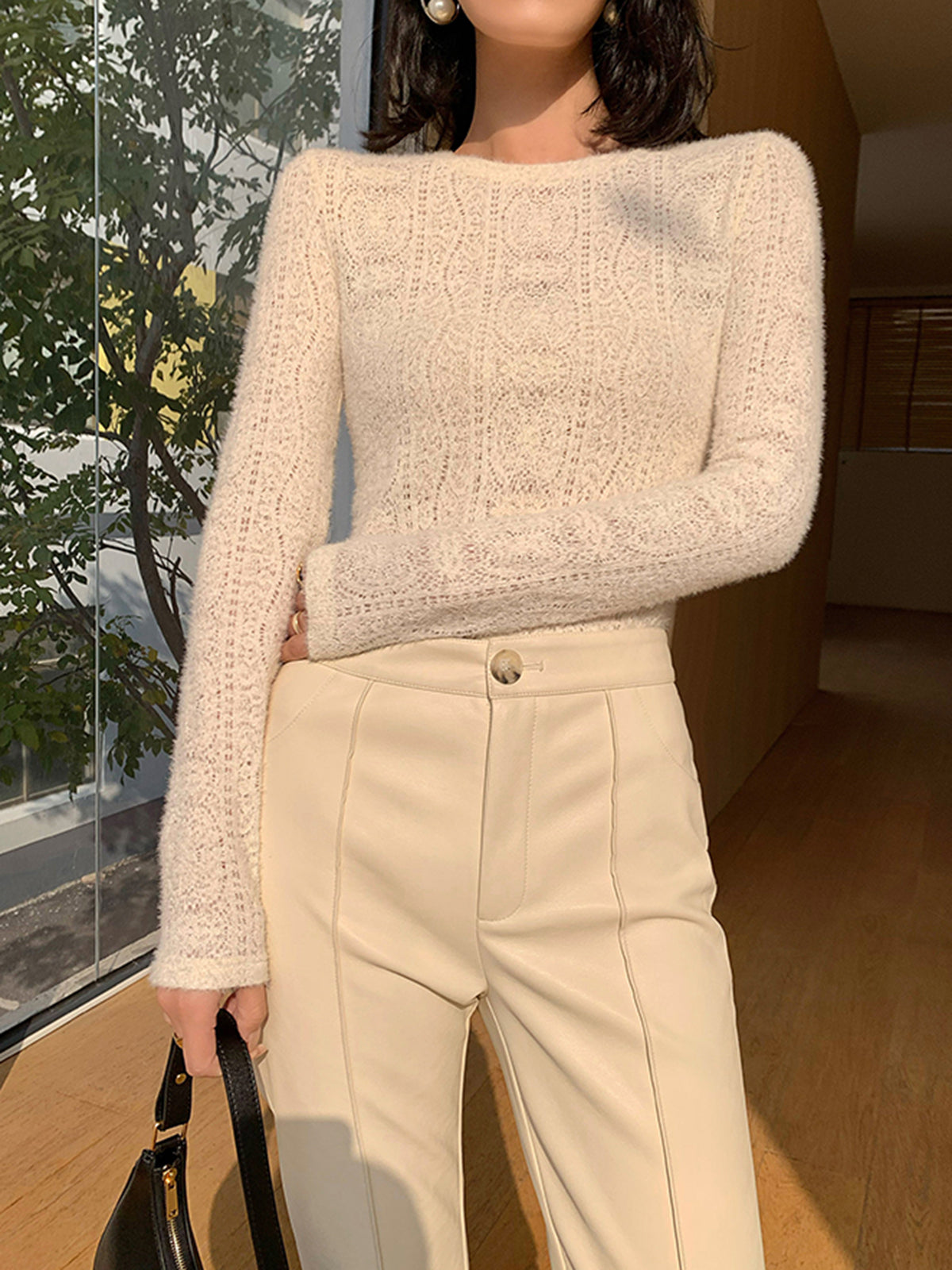 Çiçekli İçi Boş Örgü Yuvarlak Yaka Uzun Kollu Üst