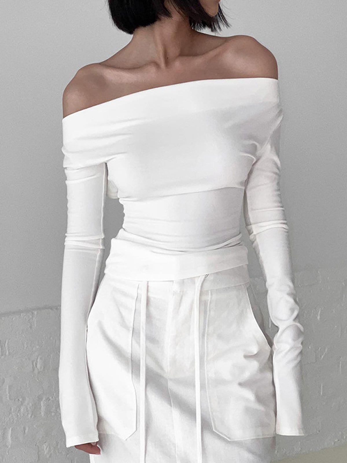 Düz Bağcıklı Açık Sırtlı Uzun Kollu Slinky Üst