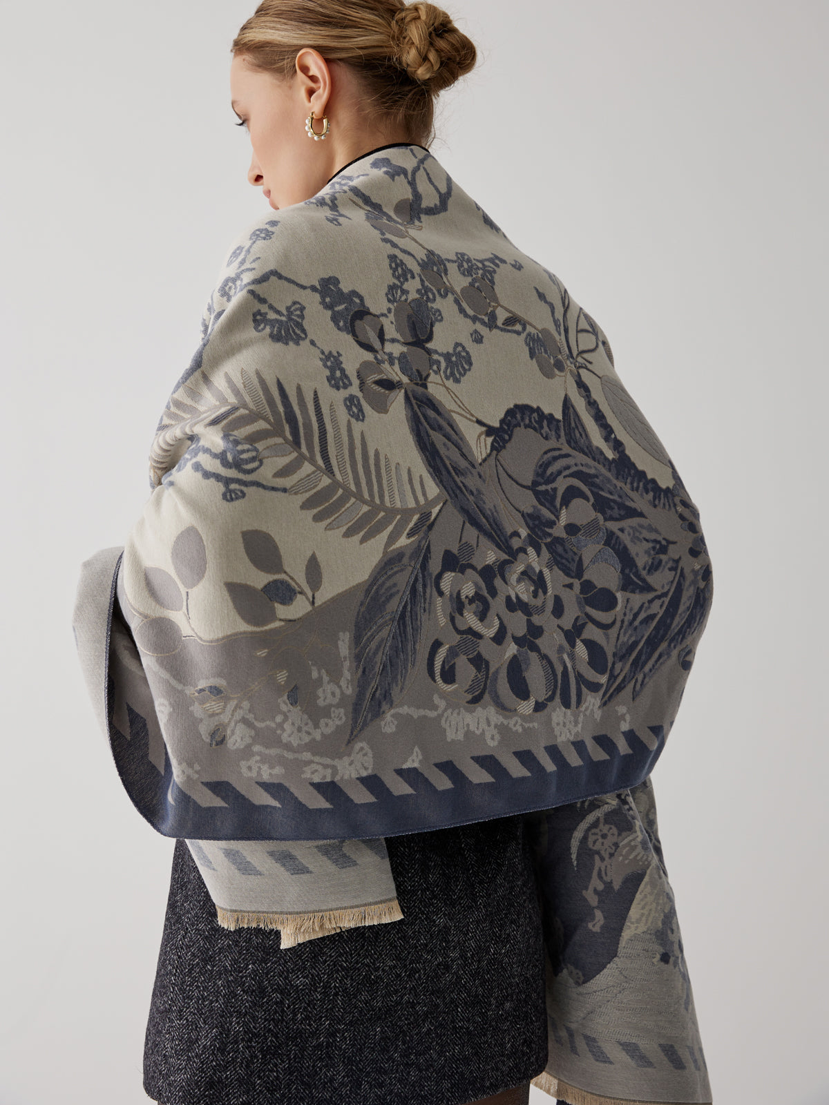 Vintage Bitki Çiçek Jakarlı Pamuklu Eşarp