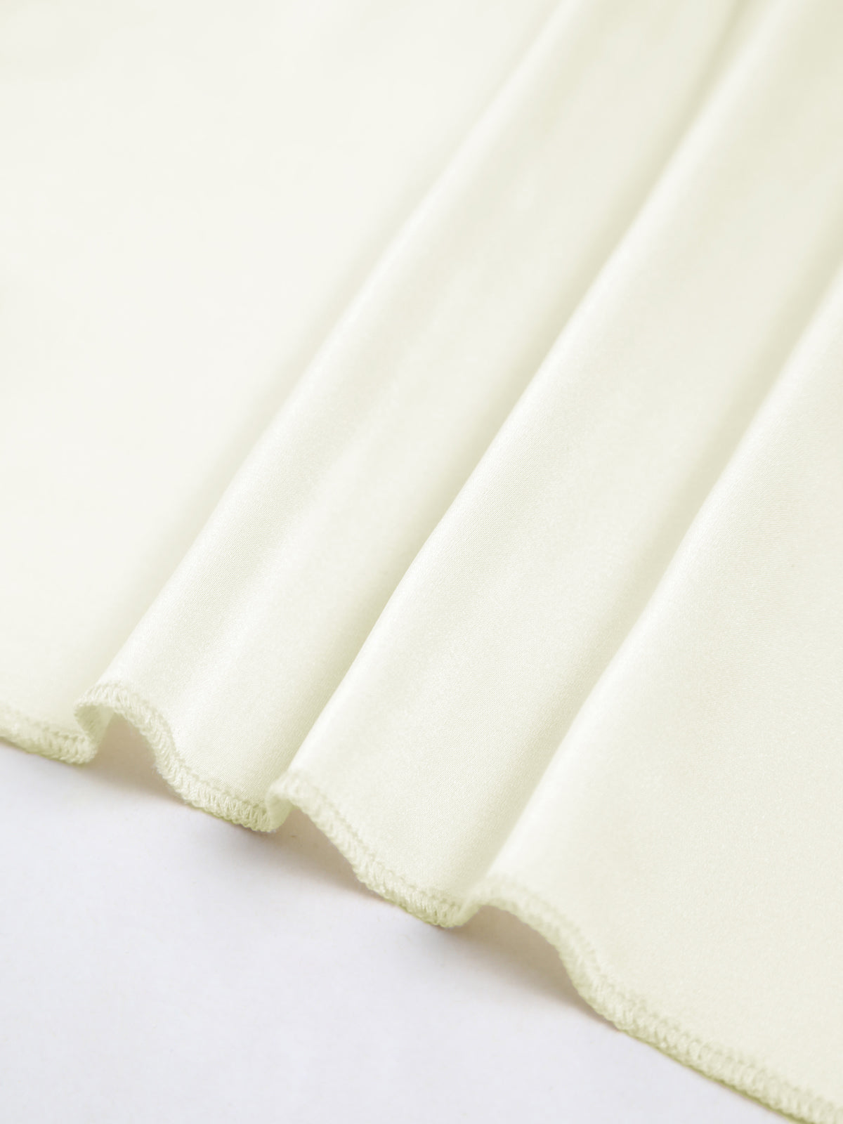 Saten Fiyonklu Dekorlu Atlet Üstü