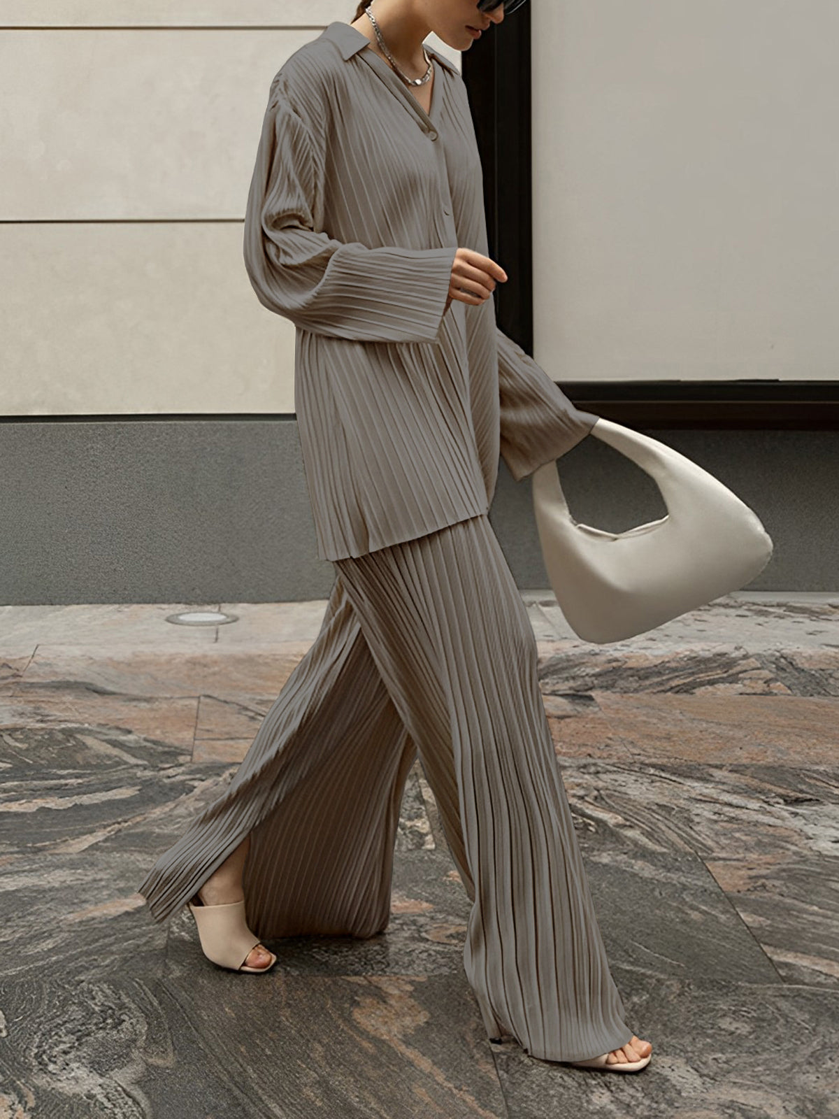 Büyük Boy Pileli Cepli İki Parça Pantolon Takımı