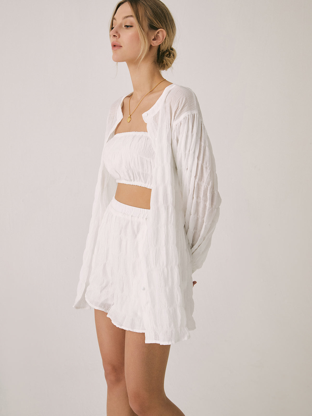 Nefes Alabilen Üç Parçalı Şort Takımı