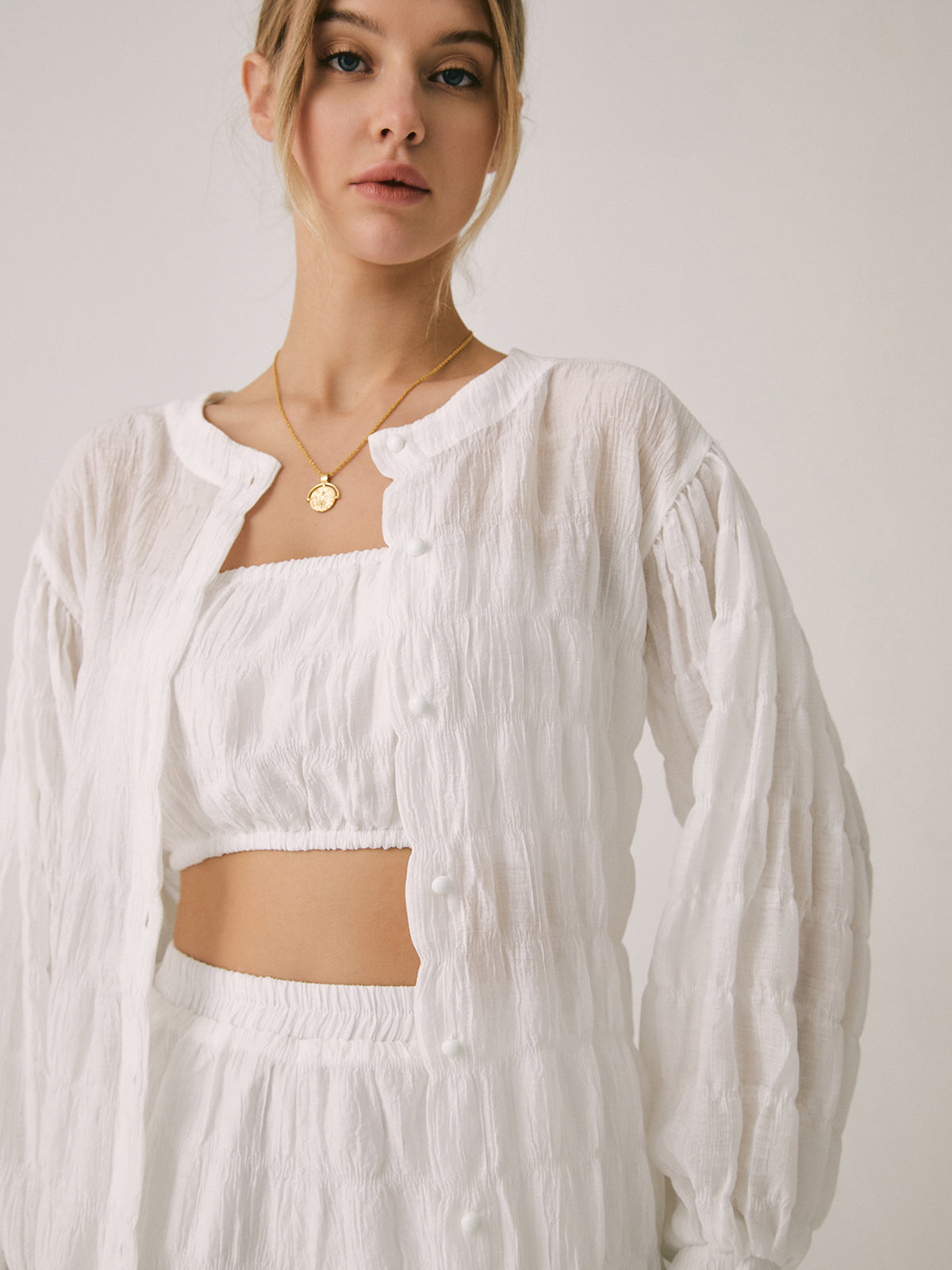 Nefes Alabilen Üç Parçalı Şort Takımı