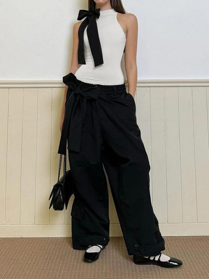 Yarı Şeffaf Fiyonklu Kolsuz Body