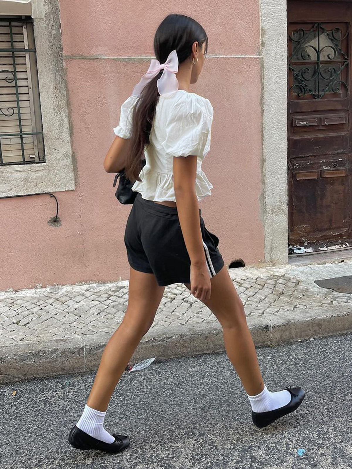 Yarı Şeffaf Anahtar Deliği Yaka Önden Bağlamalı Peplum Üst