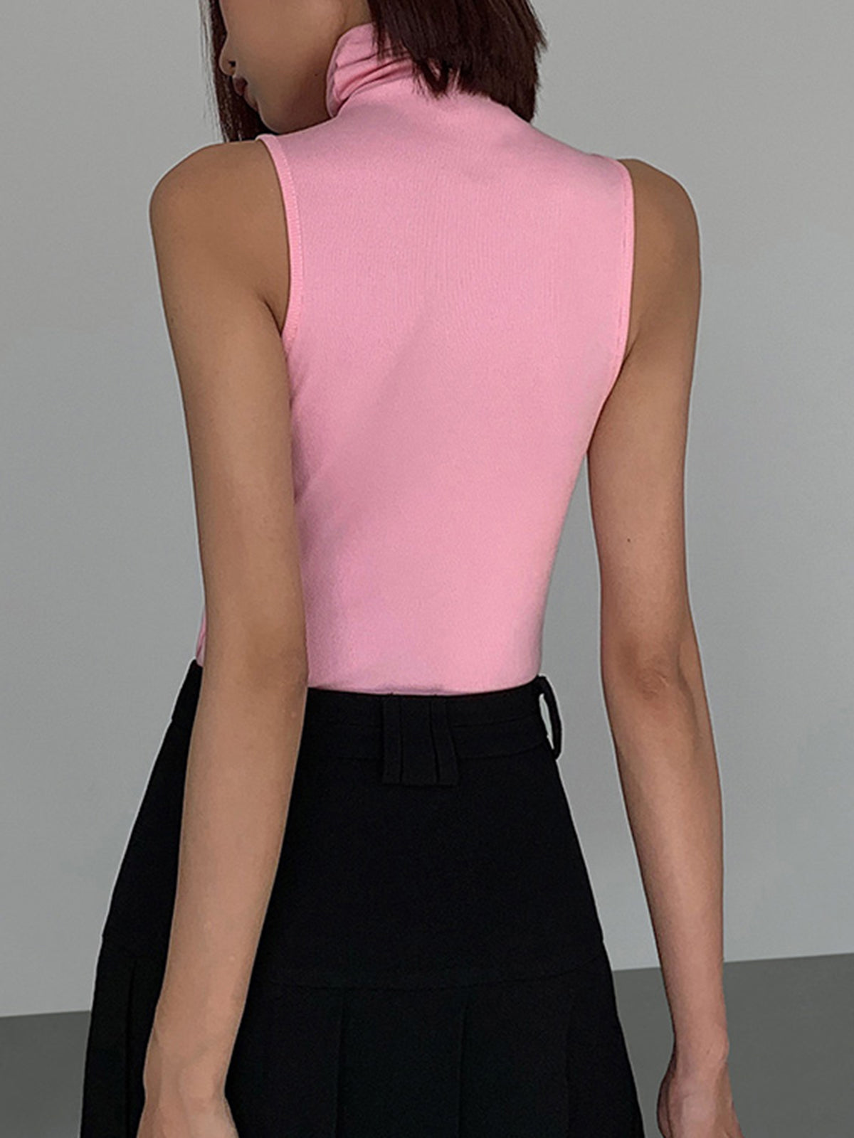 Basic Dar Yakalı Atlet