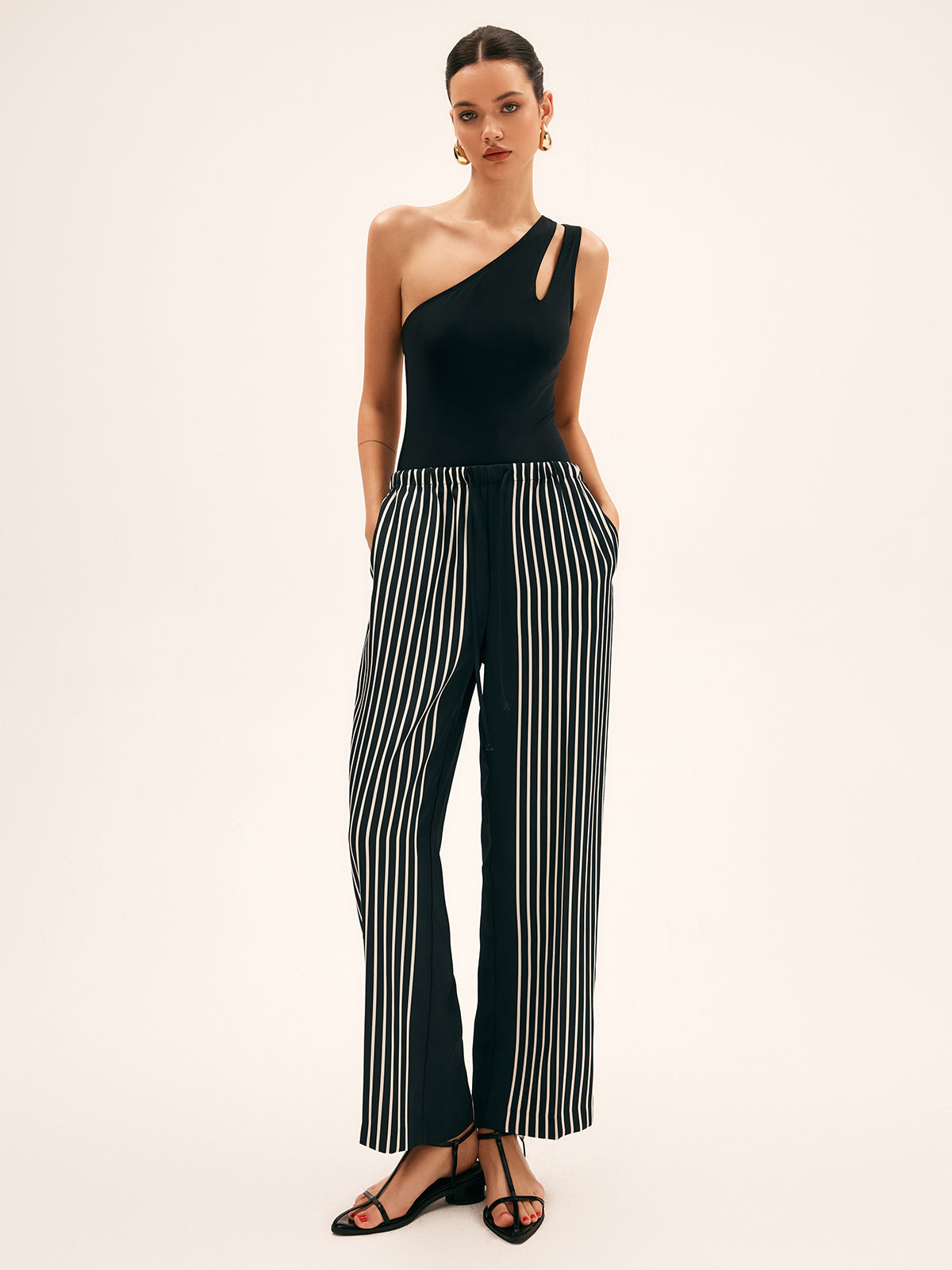 Asimetrik Kesimli Tek Parça Mayo