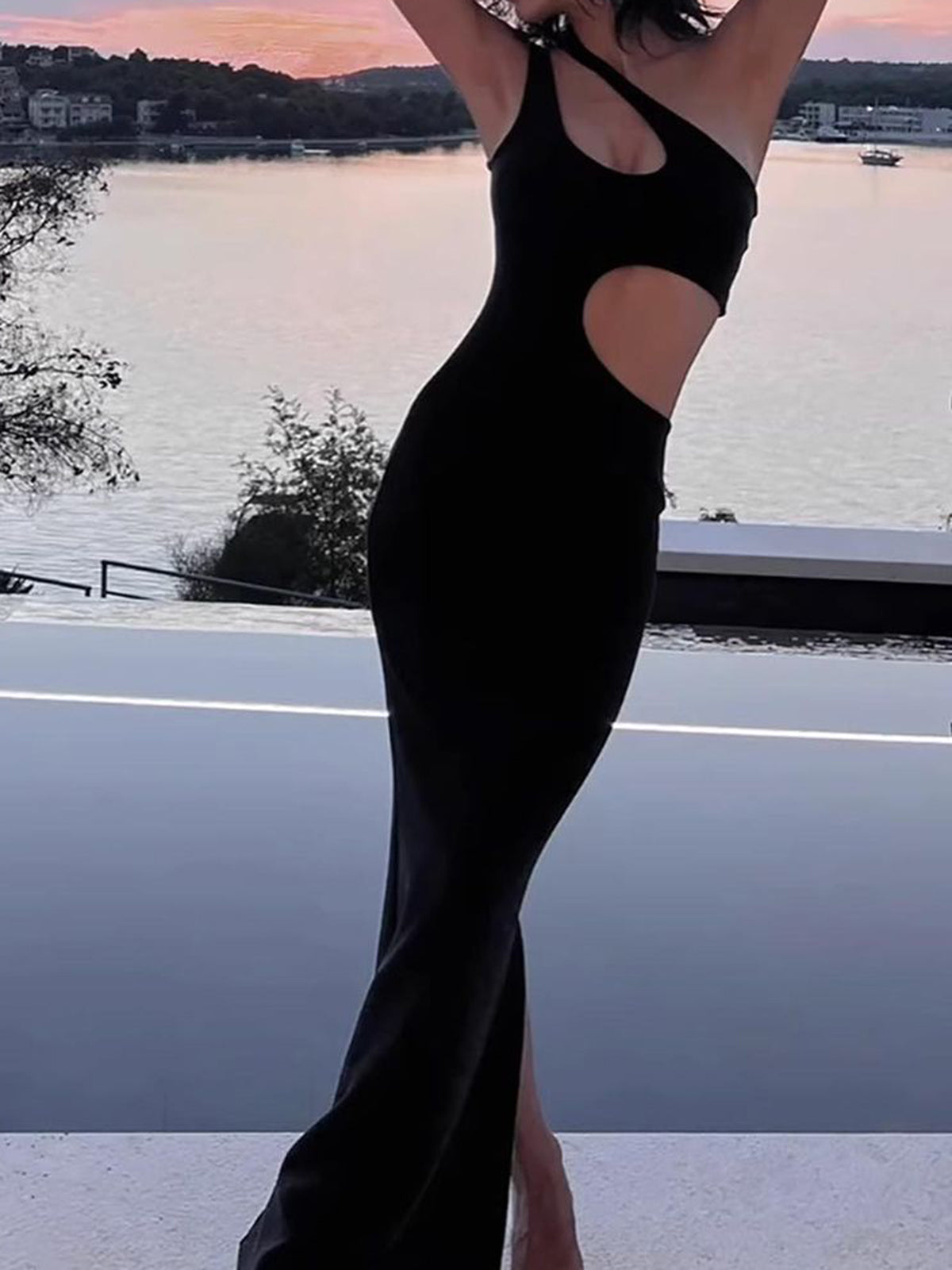 Düz Kesimli Uzun Elbise