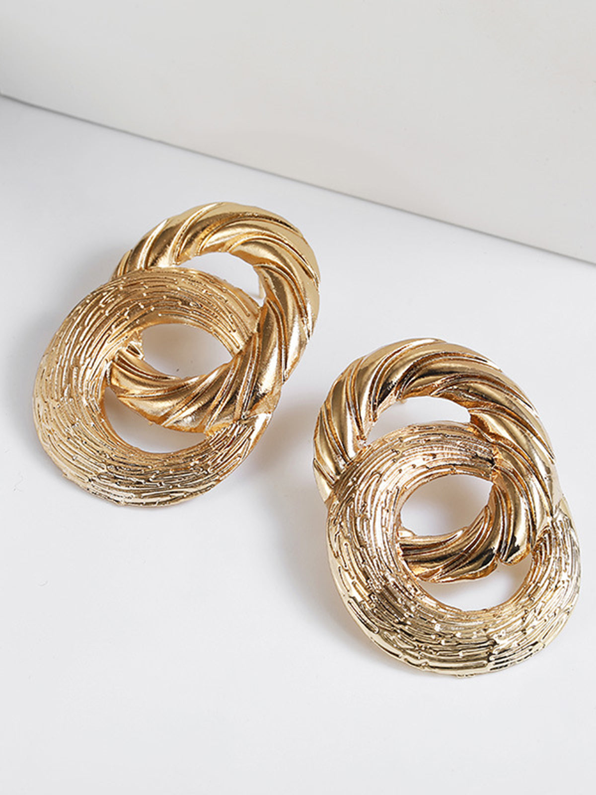 Vintage Haç Dairesel Damla Küpeler