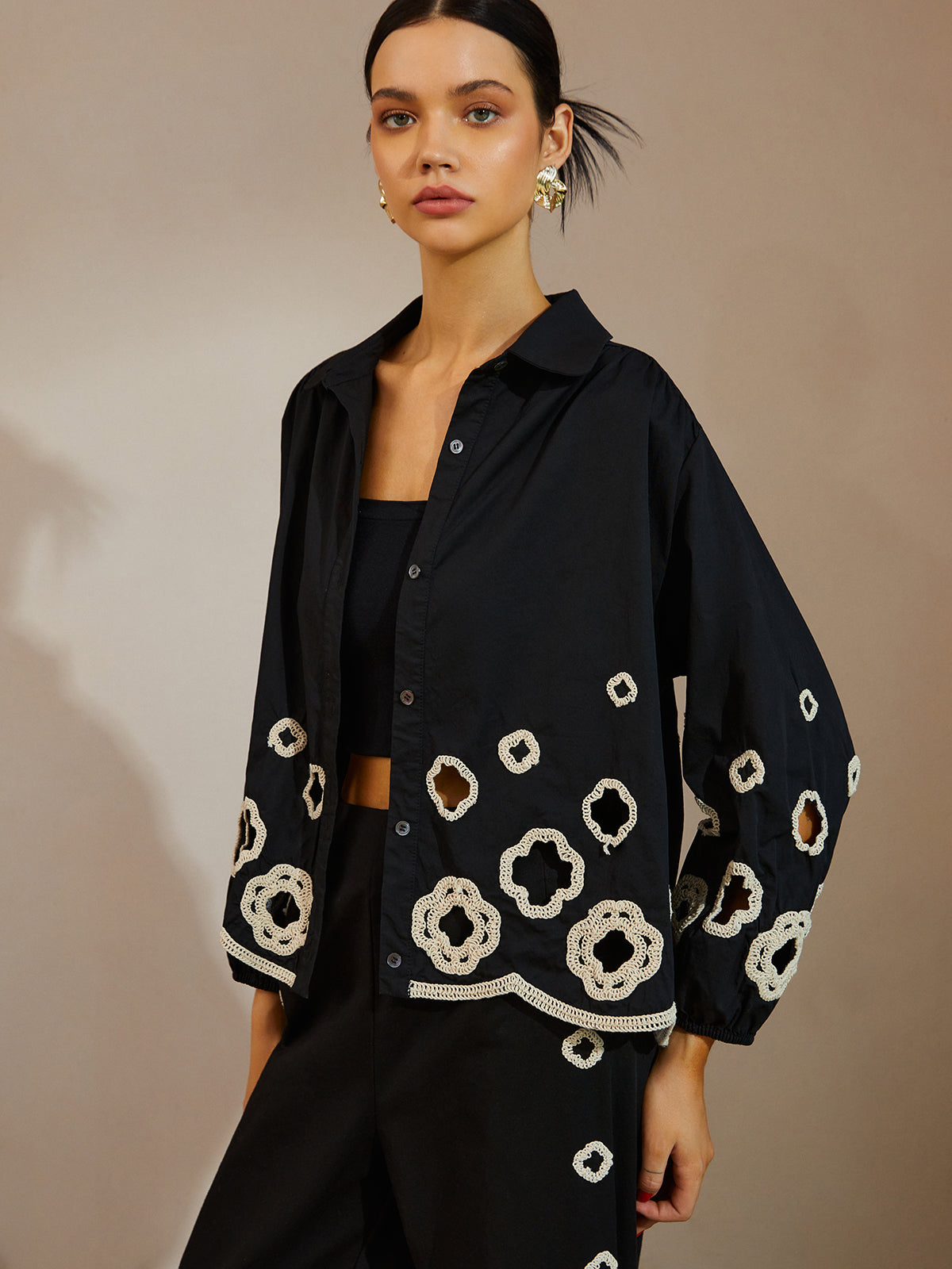 Pamuklu İçi Boş İşlemeli Bluz