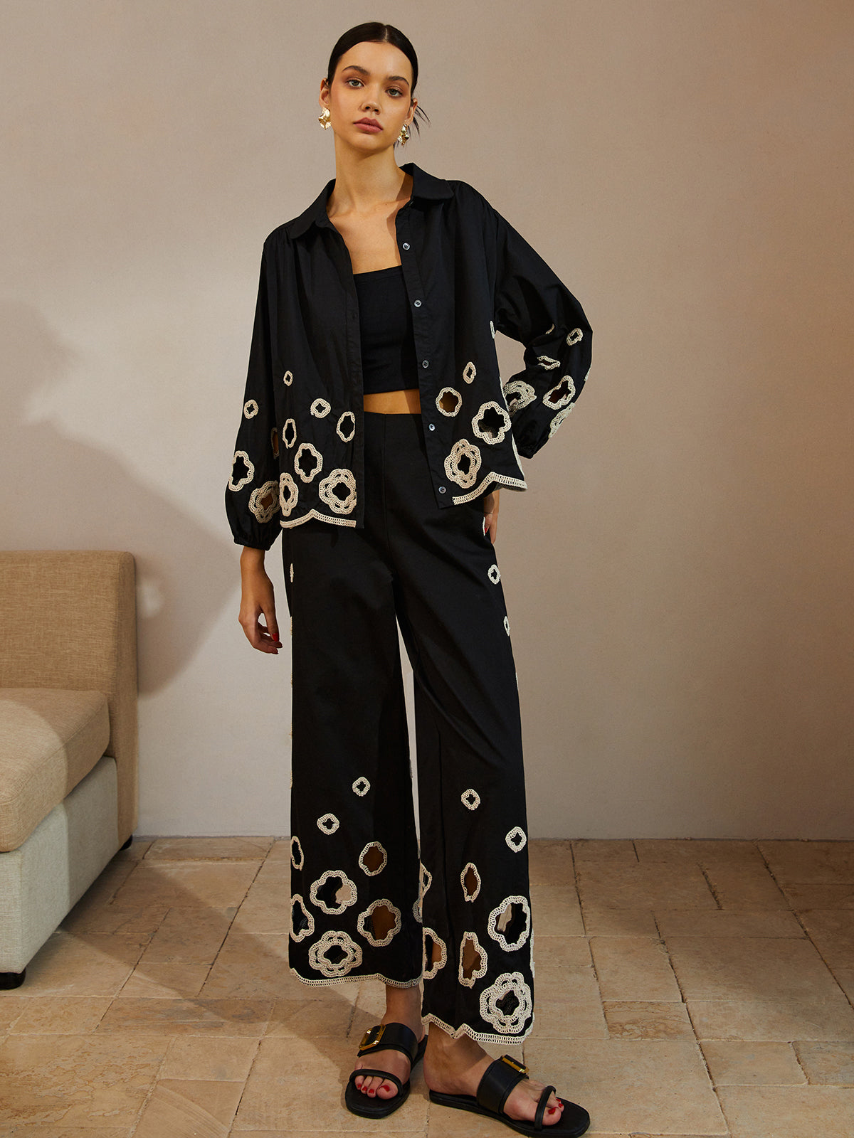 Pamuklu İçi Boş İşlemeli Bluz