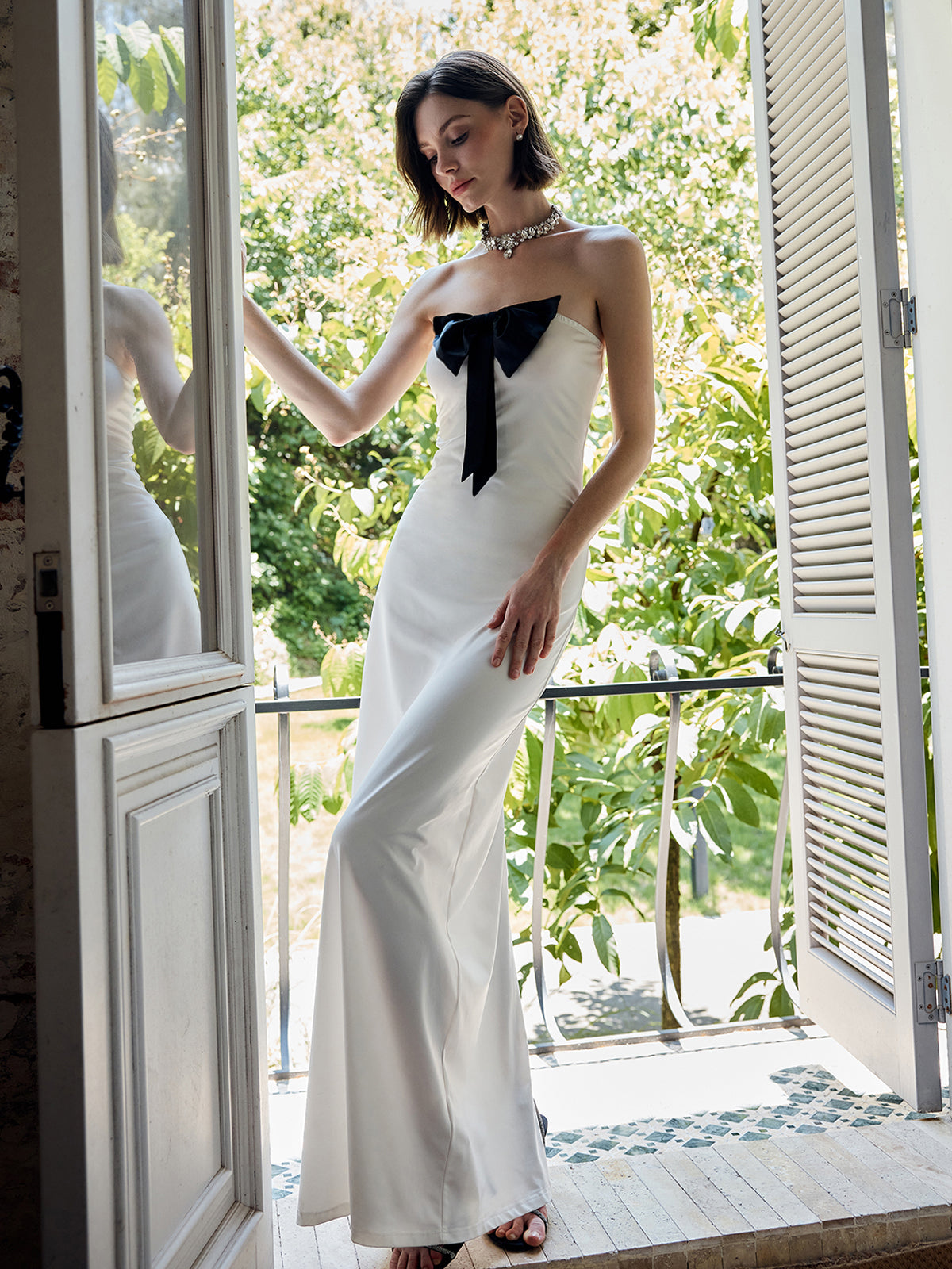 Önü Fiyonklu Straplez Uzun Elbise