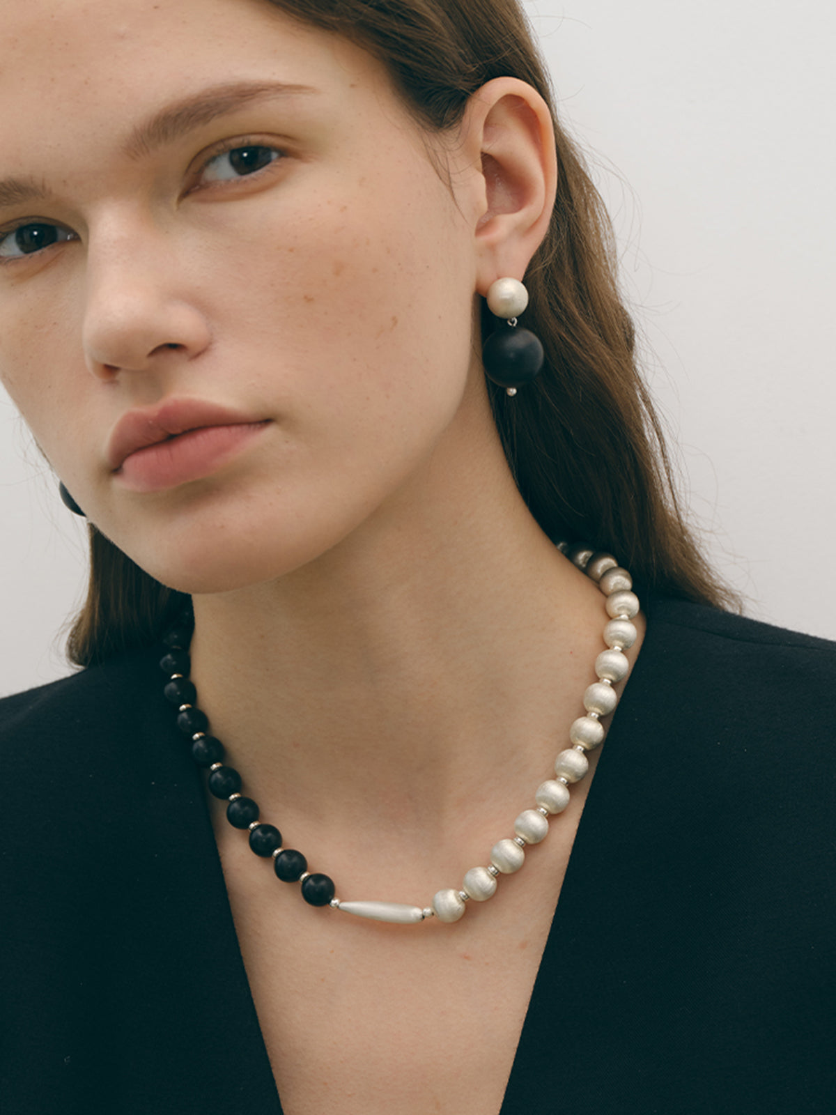 İki Renkli Sandal Ağacı Kolye