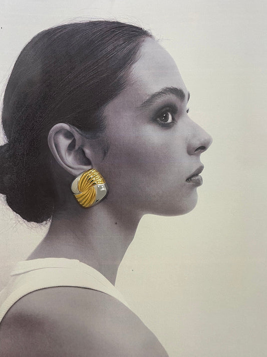 İki Renkli Dalgalı Kare Küpeler