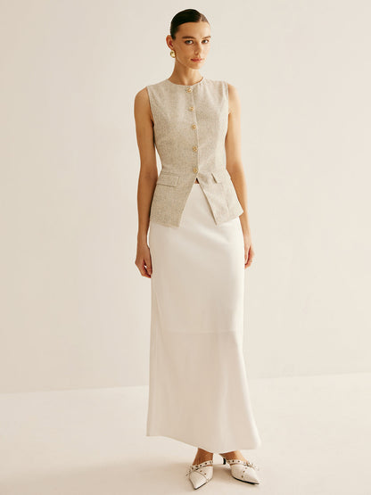 Zarif Göğüslü Kenarlı Yırtmaçlı Yelek