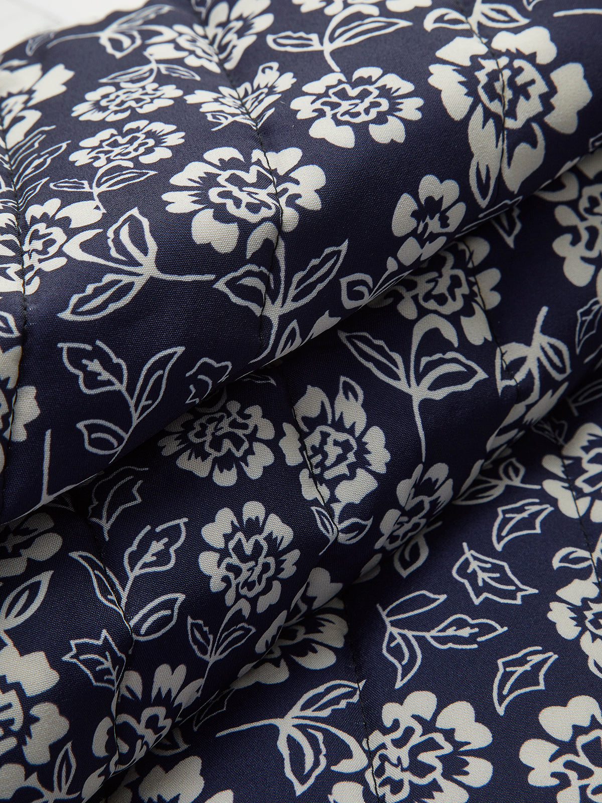 Çiçek Baskılı Cepli Kışlık Mont