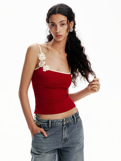 Çiçek Kontrastlı Vücuda Oturan Askılı Üst