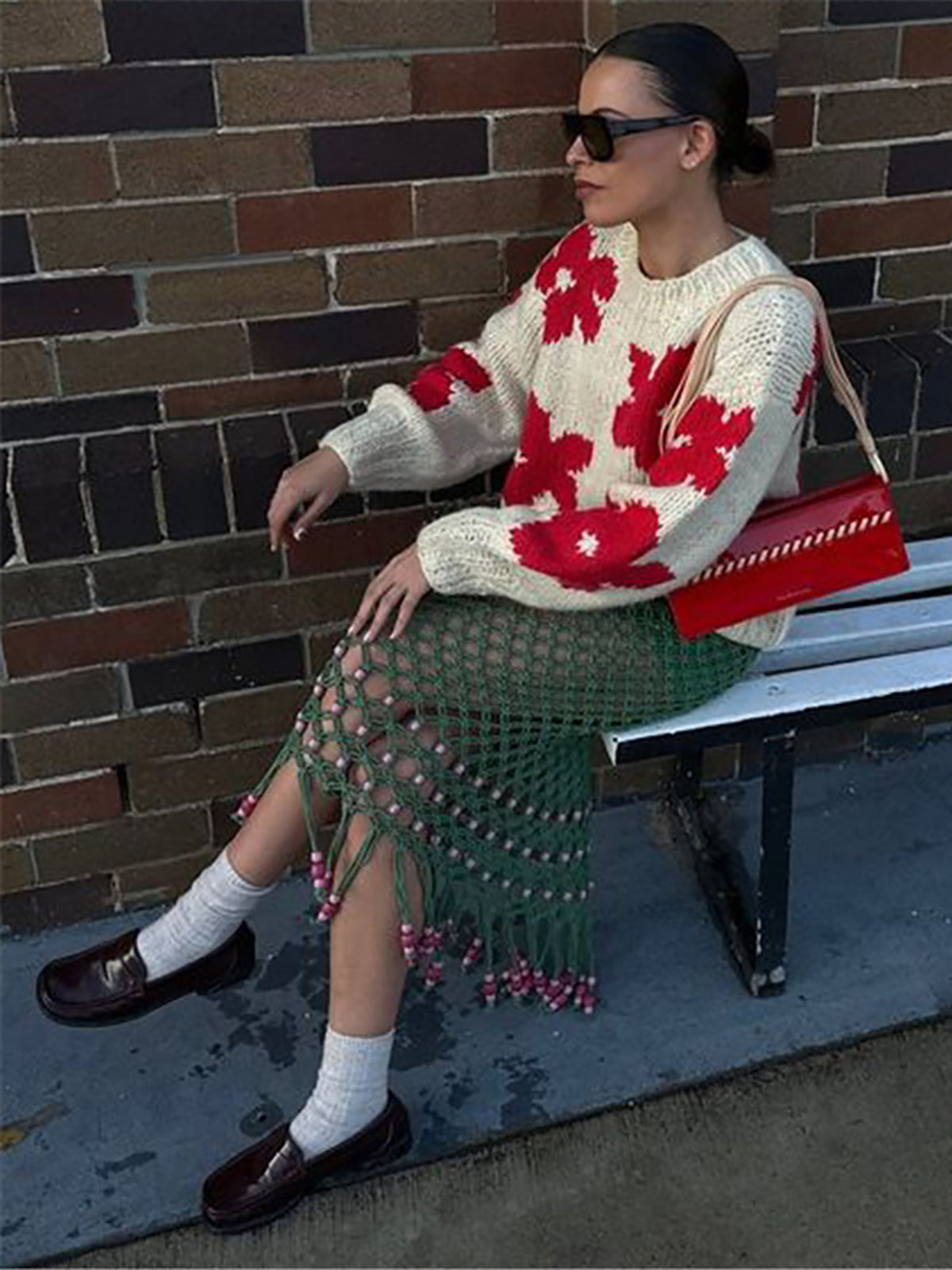 Yuvarlak Yaka Çiçek Mekanizmalı Örgü Üst