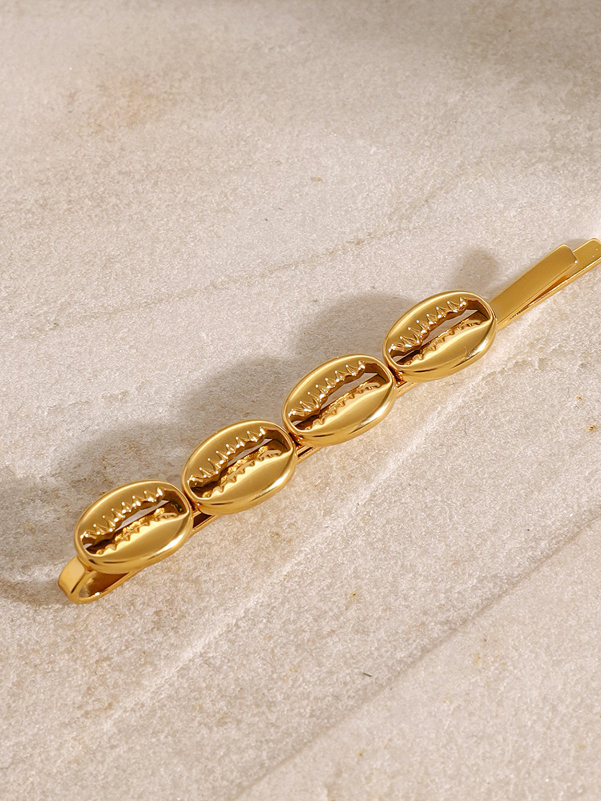 Altın Deniz Kabuğu Saç Aksesuarı