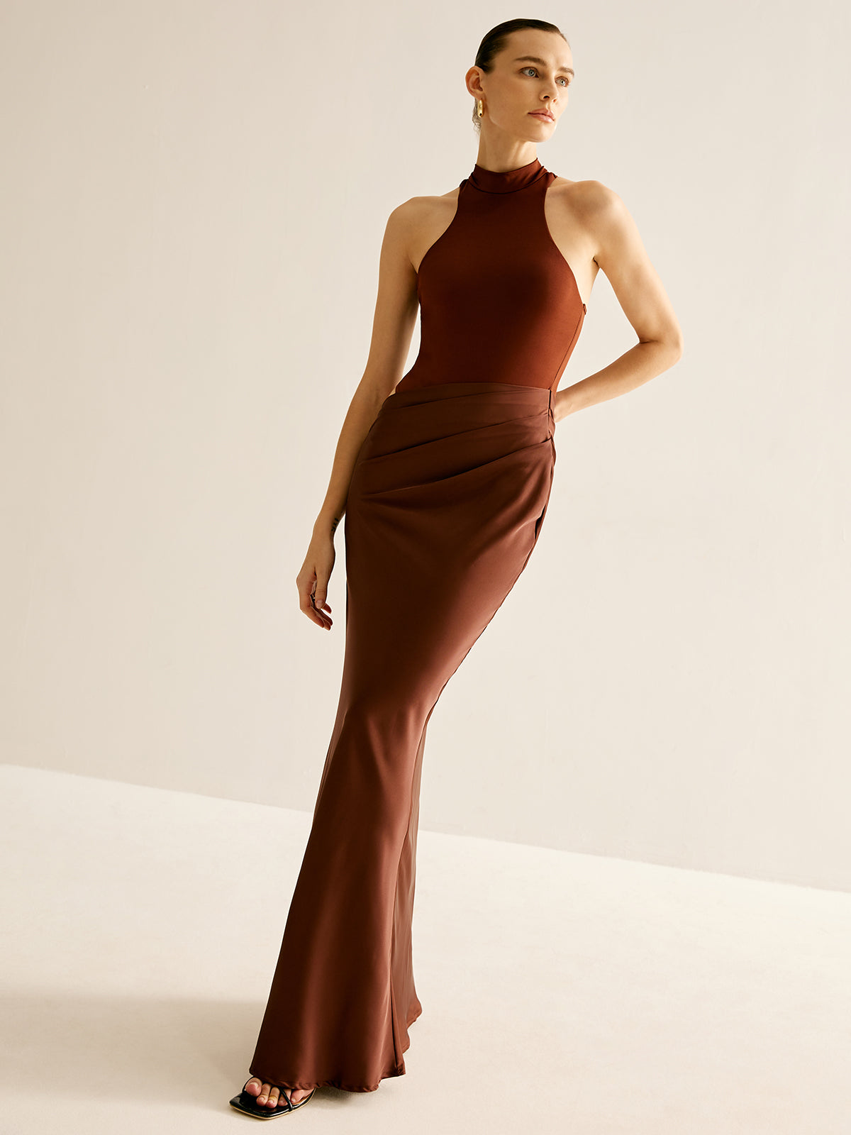 Kesik Panelli Seksi İnce Elbise