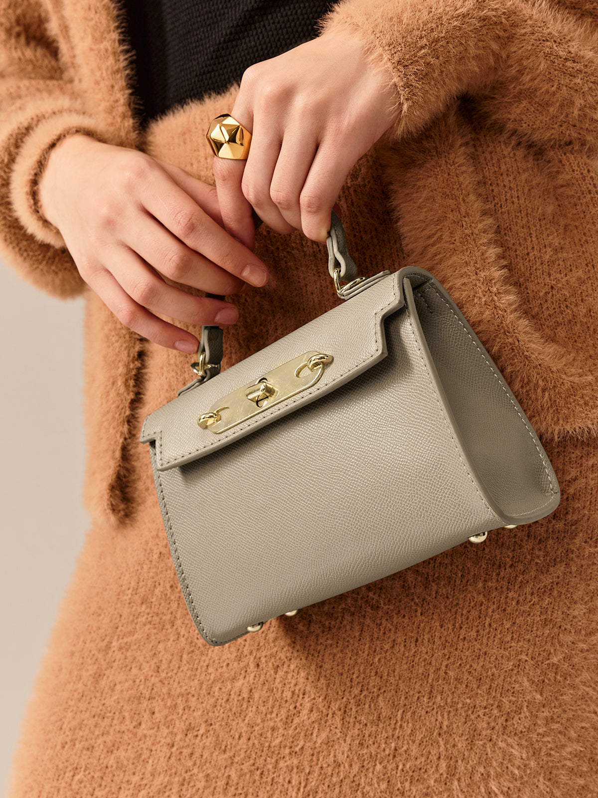 Mini Kapaklı Çapraz Çanta