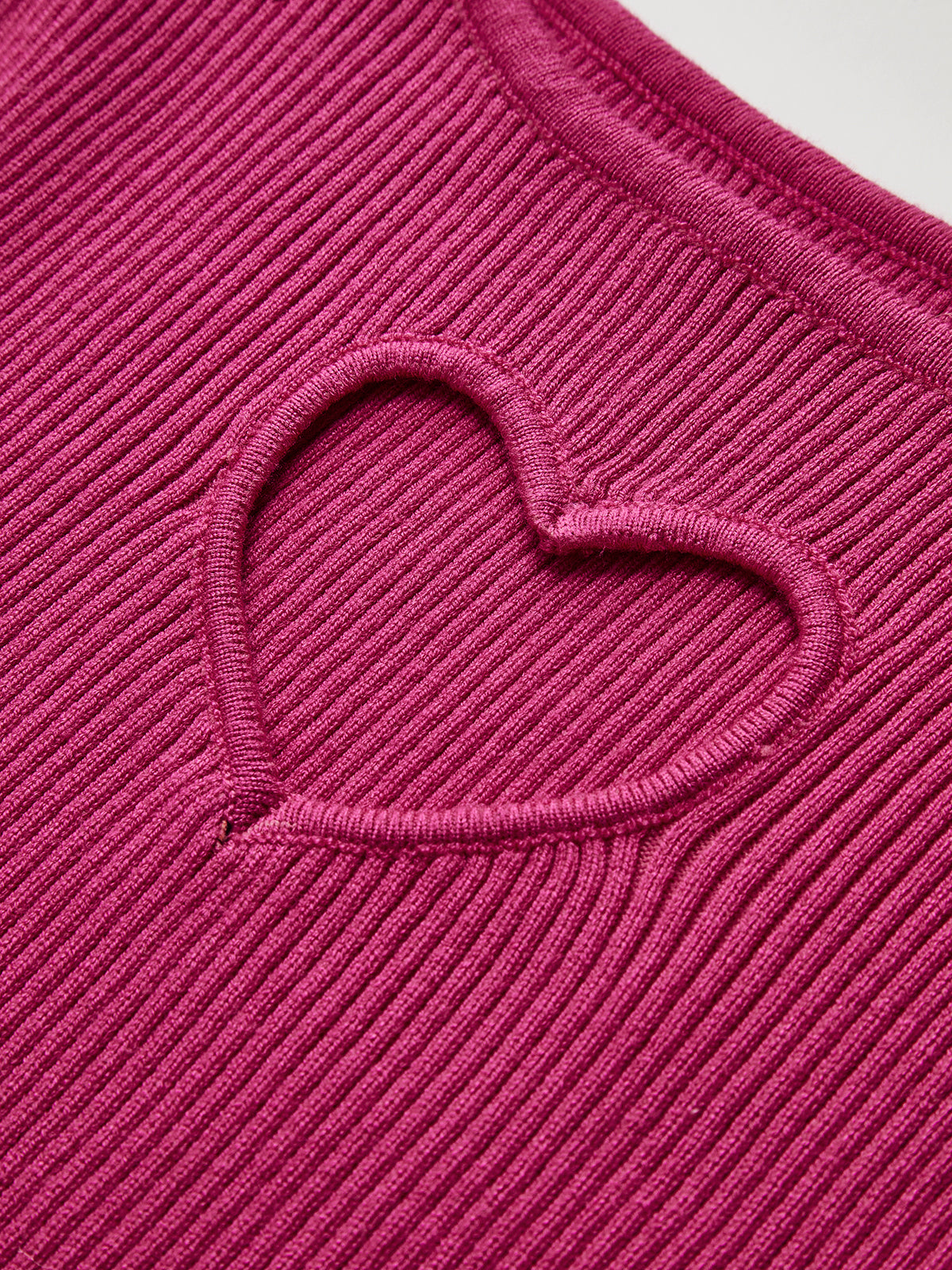 Kalp Şeklinde Kesikli İnce Örgü Üst