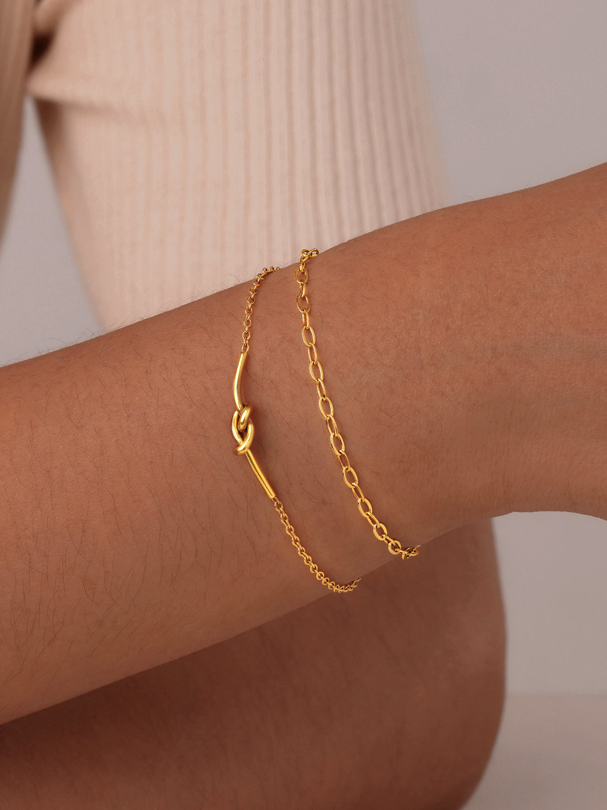 Zarif Çift Katmanlı Düğümlü Bileklik