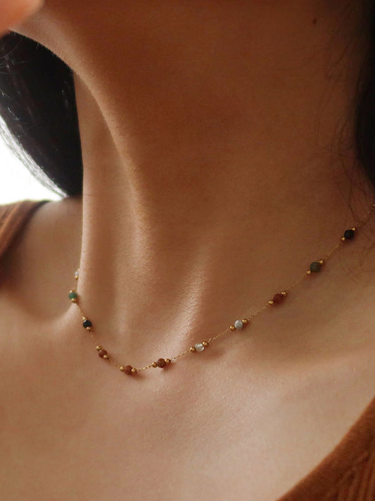 Renkli Boncuklu Bağlantı Kolyesi