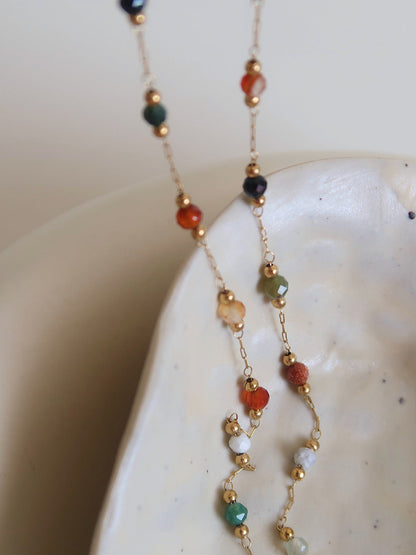 Renkli Boncuklu Bağlantı Kolyesi