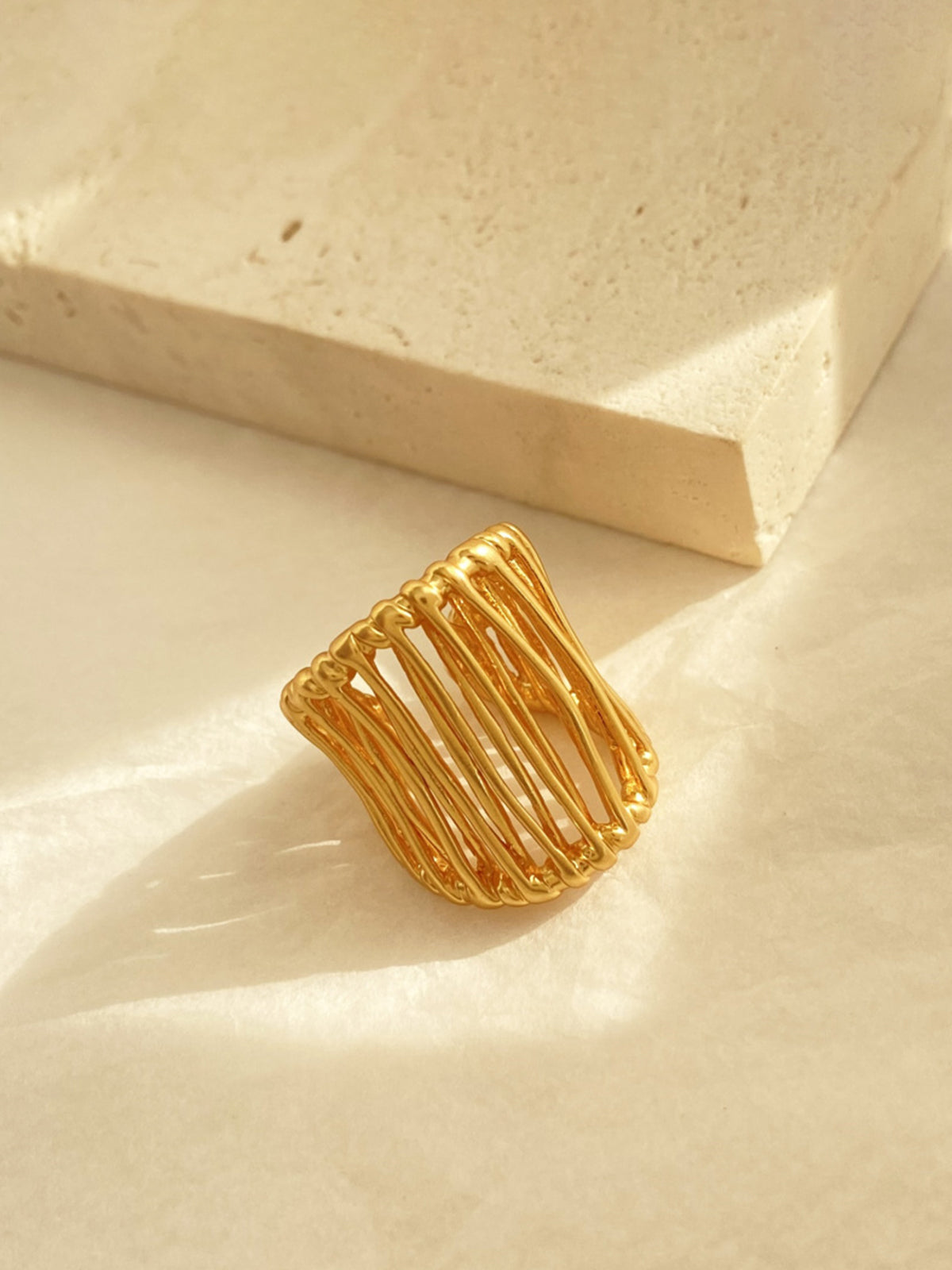 C Şeklinde Altın Çit Açık Halka