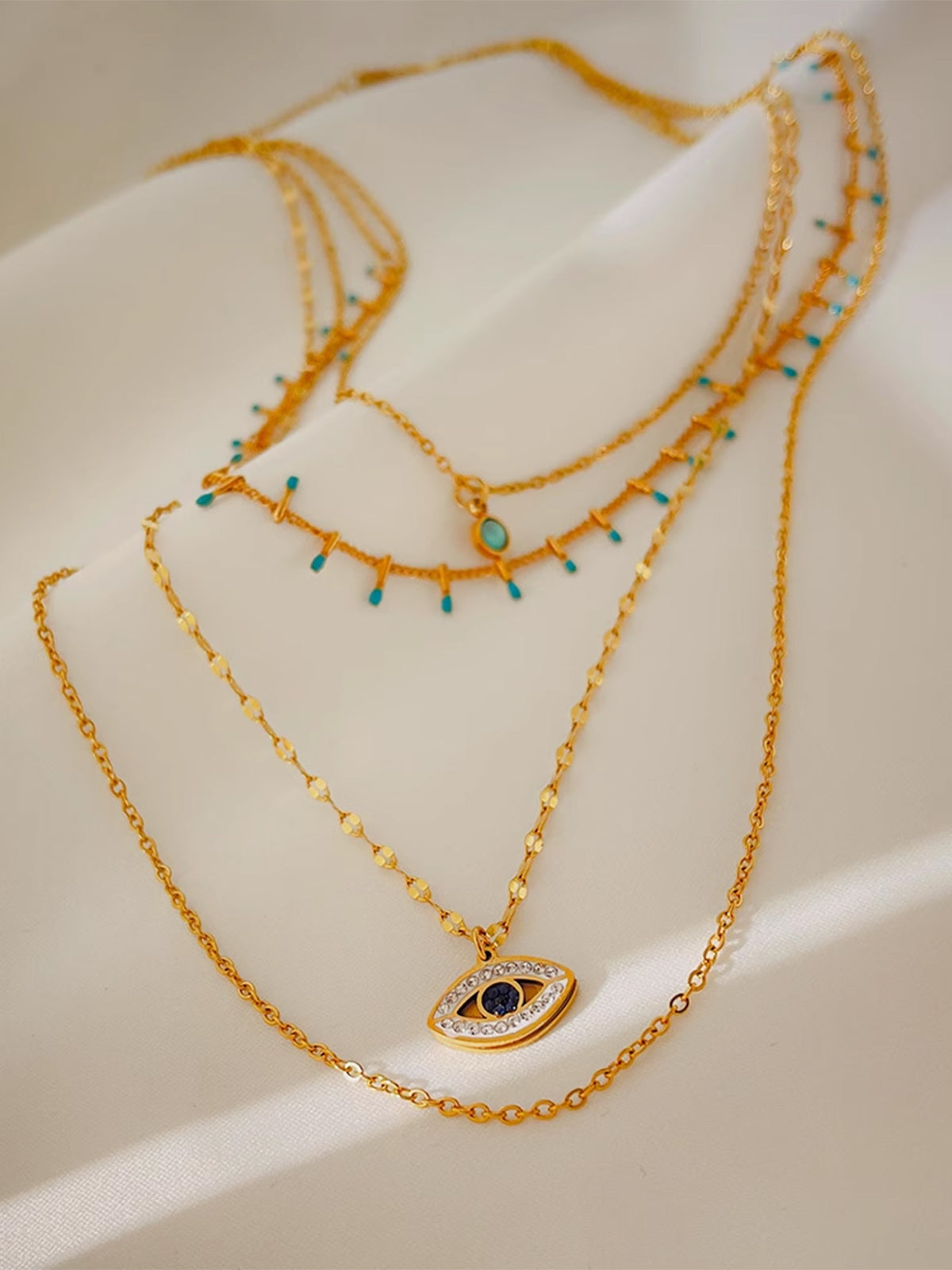 Çok Katmanlı Yapay Elmas Nazar Boncuklu Kolye